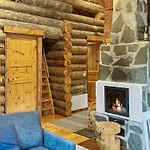 Lomayllaes A 13 - Hotellintie 1 A By Interhome Vakantiehuis
